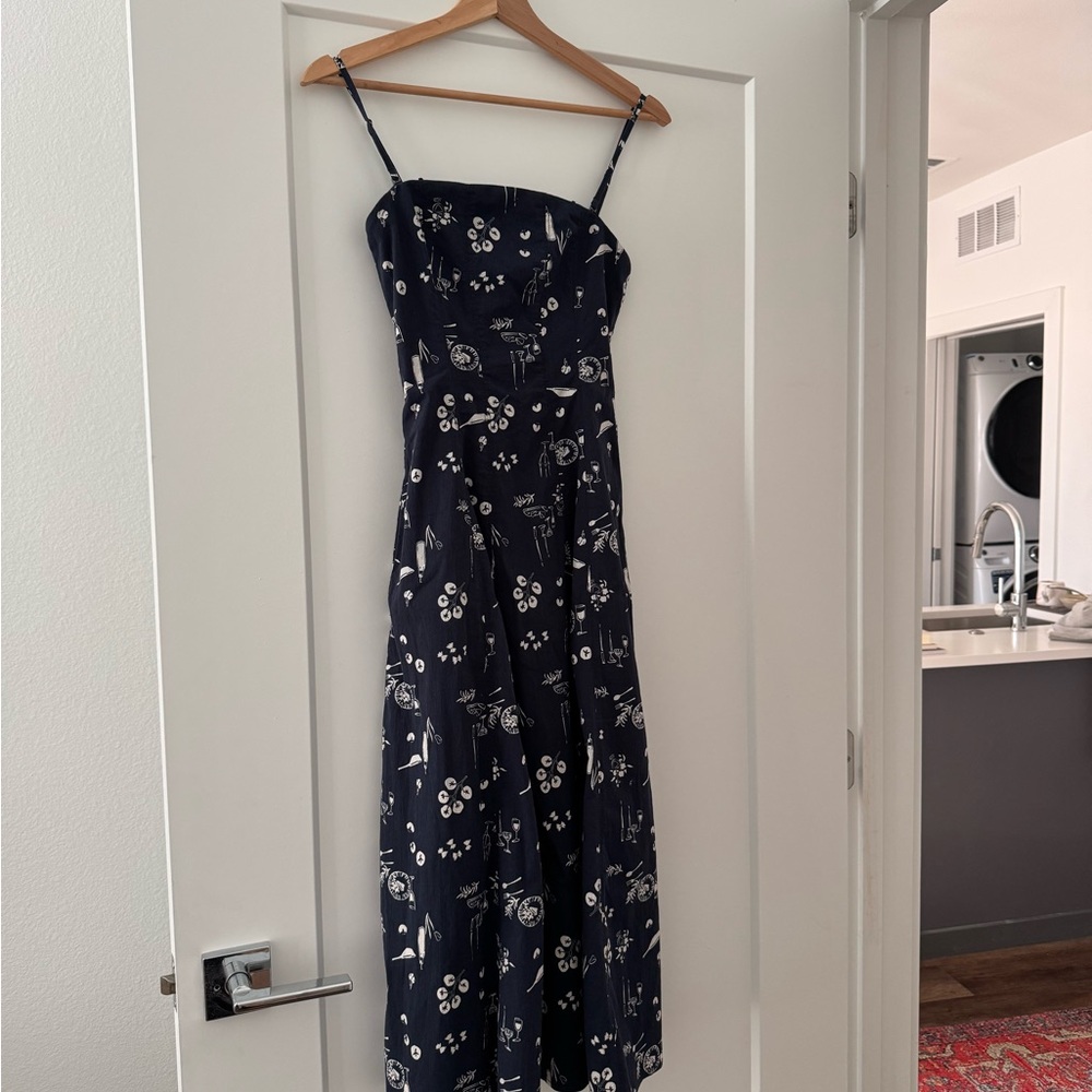 The A&F Mila Strapless Midi Dress
